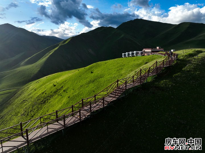 共绘雪域高原同心圆——第十批援藏和第五批援青工作纪实 共绘雪域高原同心圆——第十批援藏和第五批援青工作纪实
