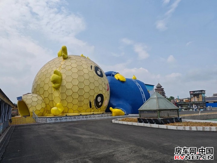 房车网 沉浸式游览新体验场地。.jpg