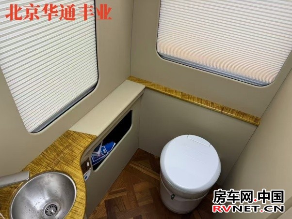 红旗国悦4S店 新款红旗国悦7座房车(45-98万)