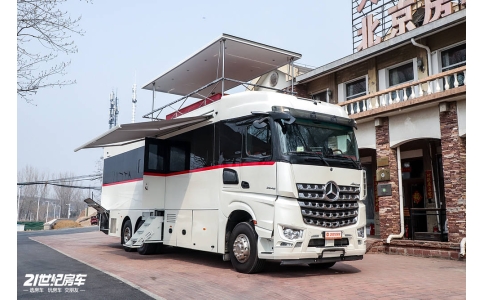 带电梯的12 米移动别墅！智点环游者房车，把豪华庄园搬上车