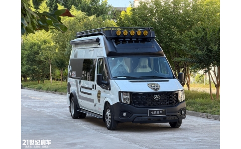 入门级四驱越野轻客天花板!七狼揽途智能四驱房车,兼顾越野旅居