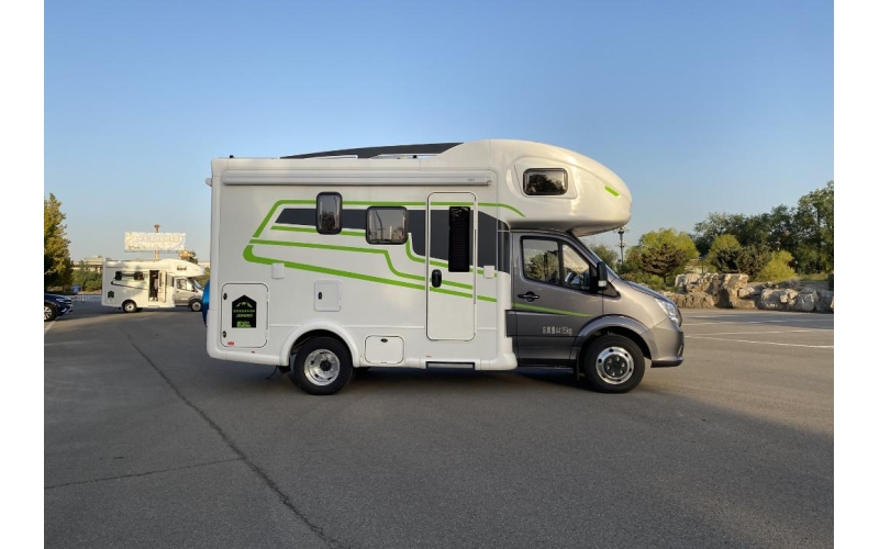 房车里的空间魔术师，9月19亮相成都房车展，6座3张床