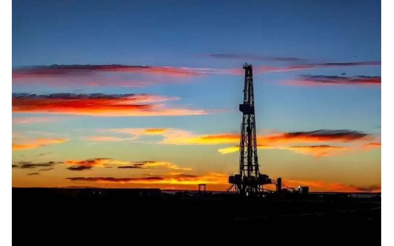 新发现大中型油气田和矿产地534处