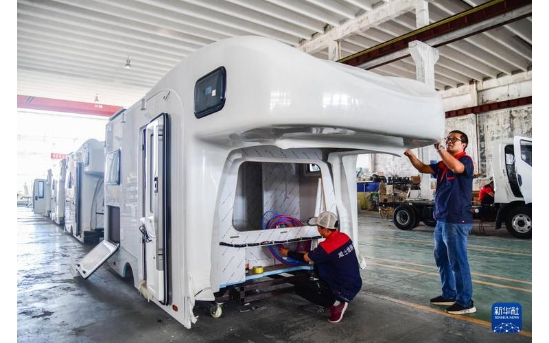 文登：一台房车就是一个移动智能家园