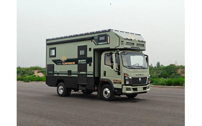 途佳豪沃统帅T5房车以重汽豪沃统帅T5底盘为基础，重新定义了轻卡房车的旅居体验，其机甲造型外观与典雅内饰形成&ldquo;铁汉柔情&rdquo;的鲜明对比